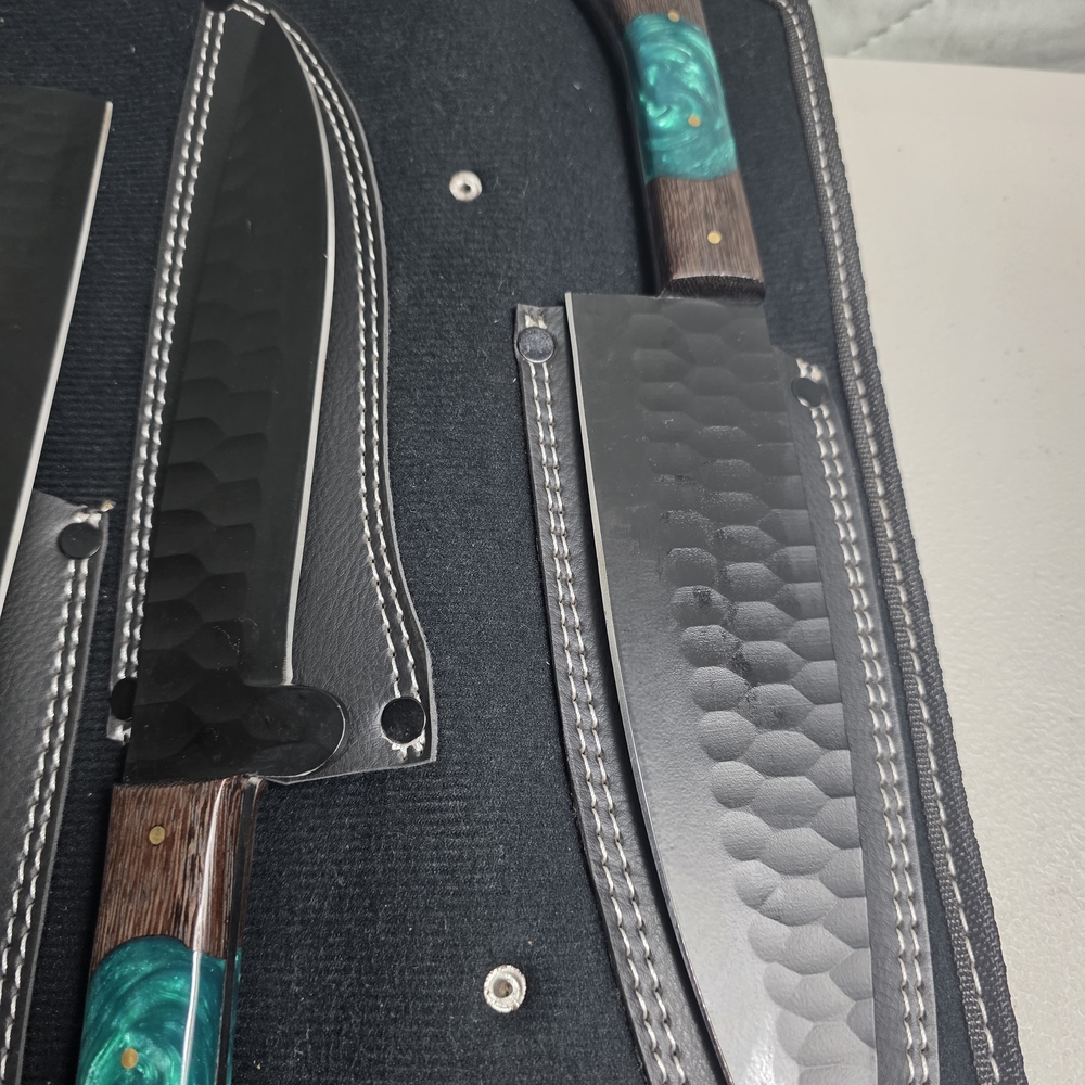 Rust Free Handcrafted J2 Steel Chef Knife Set Wit
Five-piece knife set. Turquois - Picture 10 of 14